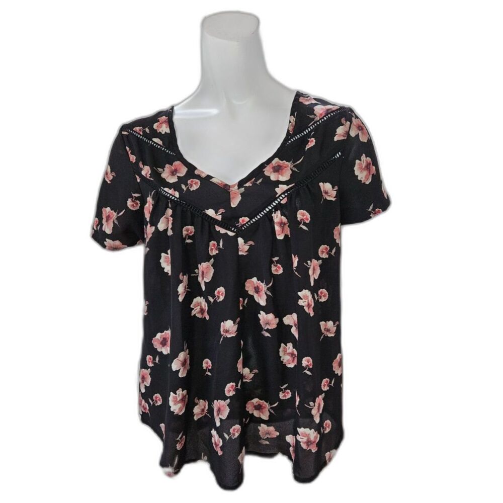 Sienna Sky Black Pink Floral Short Sleeve V Neck Blouse Womens Size Small